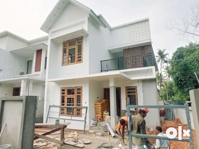 5 cent, 1800 sqft House for sale in Pothencode Kazhakuttom