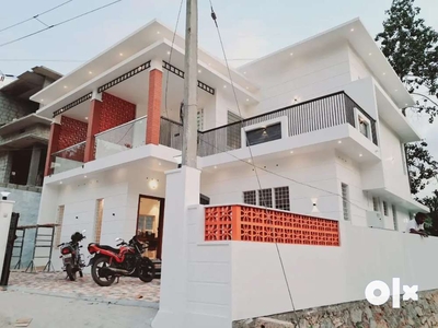 5.500CENT NEW 4BHK HOUSE SREEKARIYAM NJANDOORKONAM 78LAK