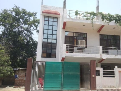 6 Bedroom 200 Sq.Mt. Independent House in Sector Mu 1, Greater Noida Greater Noida