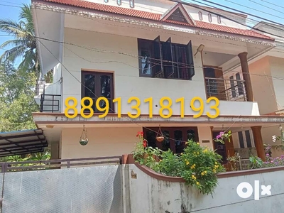 House for sale cheruvackkal Road. 4 cent Land & 10 years old house