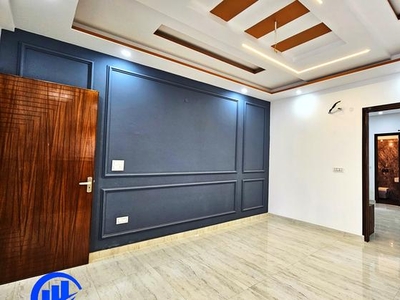 Ready To Shift 3 Bhk Spacious Flat