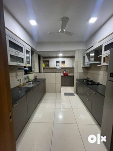 SFS HILLS AND MEDOWS 3 BHK APARTMENT FOR SALE