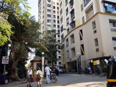 2 BHK Flat for rent in Borivali East, Mumbai - 810 Sqft