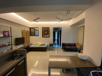 2 BHK Flat for rent in Borivali East, Mumbai - 820 Sqft