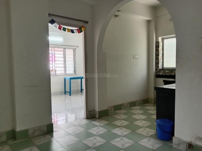 2 BHK Flat for rent in Prince Anwar Shah Connector, Kolkata - 650 Sqft