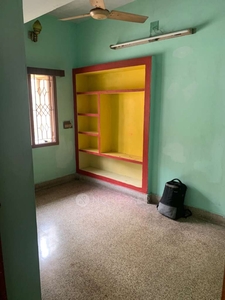 2 BHK House for Rent In 7, North Mada Street