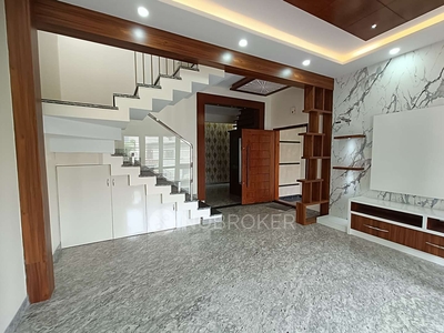 4+ BHK House For Sale In Kommagatta