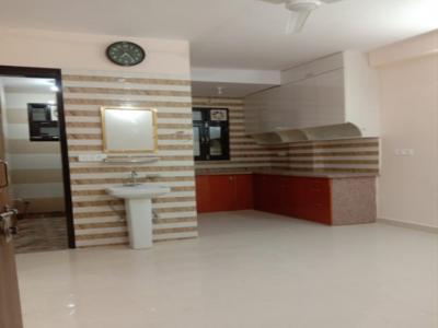 700 sq ft 1 BHK 1T Apartment for rent in Reputed Builder Sunview Apartment at Sector 11 Dwarka, Delhi by Agent Sunil