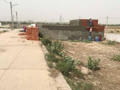 900 sq ft NorthWest facing Plot for sale at Rs 15.00 lacs in Ecco city in 18 Yamuna Expressway, Noida