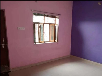 2 BHK FLAT AVAILABLE FOR FAMILY