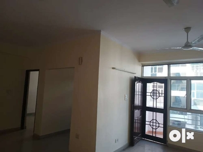 2BHK AT POSH SOCIETY SUPERTECH PALM GREEN FOR RENT