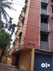 2BHK flat is available for rent, 3rd floor of 4th floored building