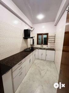 3 bhk fully furnished and newly greted flat unused