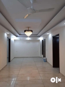 3bhk semi furnished