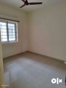 915 sqft 2bhk apartment sale in Chennai omr near Marina Mall