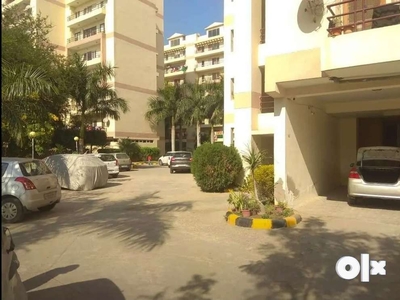 Fully-furnished 2 BHK park facing appartment