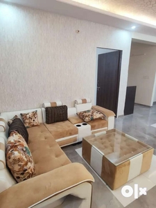 NEAR 7 NO. STAND, 2 BHK FURNISHED FLAT FOR BACHLERS AND FAMLIES