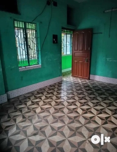 Unfurnished A 1ROOM House Available for rent Near Dum Dum Metro.