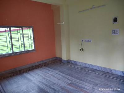 1200 sq ft 3 BHK 2T SouthEast facing Apartment for sale at Rs 40.00 lacs in Project in Chkravarti Para, Kolkata