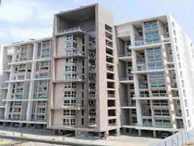 1452 sq ft 3 BHK 2T East facing Apartment for sale at Rs 1.10 crore in 5 Star Royal Entrada in Wakad, Pune