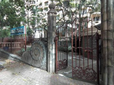 1750 sq ft 3 BHK 3T Apartment for sale at Rs 5.75 crore in Hiranandani Gardens Lake Castle in Powai, Mumbai