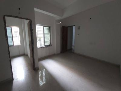 800 sq ft 2 BHK 2T SouthEast facing Completed property Apartment for sale at Rs 32.00 lacs in Project in Chinar Park, Kolkata