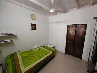 1 BHK Flat In Kamat Chawl for Rent In Kalbadevi