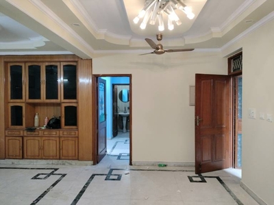 1600 sq ft 3 BHK 2T Apartment for rent in CGHS Som Apartment at Sector 6 Dwarka, Delhi by Agent Divine Realty