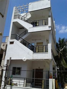 2 BHK Flat In Standalone Building for Lease In Rajajinagar