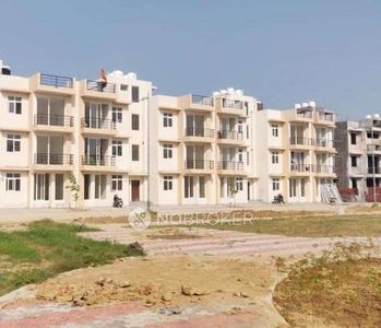 2 BHK Flat In Wave City for Rent In Sector 6,
