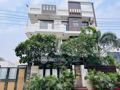 4+ BHK House For Sale In Noida Sector 51