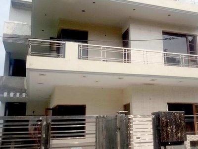6 BHK House 4000 Sq.ft. for Sale in Silver City, Zirakpur