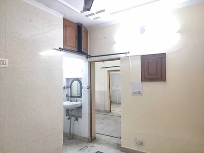 750 sq ft 3 BHK 2T BuilderFloor for rent in Project at Pitampura, Delhi by Agent Malhotra Real Estate