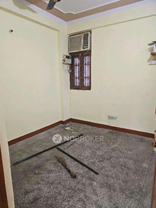 1 BHK Flat In Dilshad Garden A And B Block for Rent In Delhi