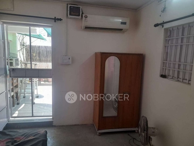 1 RK Flat for Rent In Chirag Dilli