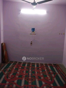 1 RK Flat for Rent In Lalita Park, Laxmi Nagar