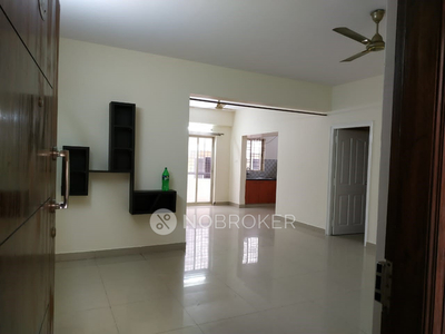 2 BHK Flat In Aashraya Crystals Apartments for Rent In Bommanahalli