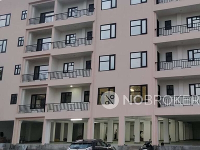 2 BHK Flat In South Pearl 1 for Rent In Dera Mandi