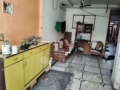 2 BHK Flat In Standalone Building for Rent In Mundka