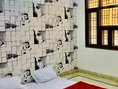 3 Bedroom 90 Sq.Mt. Builder Floor in C Block Shastri Nagar Ghaziabad