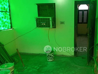 3 BHK Flat In Standalone Building for Rent In Rohini