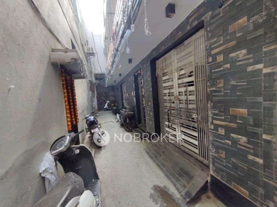3 BHK Flat In Standalone Building for Rent In Sabzi Mandi Old