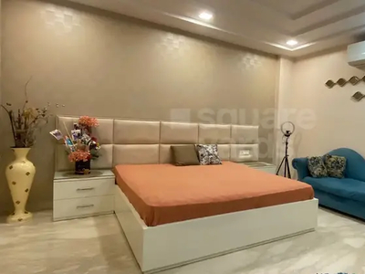 4 Bedroom 300 Sq.Yd. Builder Floor in Paschim Vihar Delhi