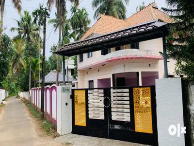 32 Cent, 2300 Sqfeet 4 Bed House for an Urgent Sale ANTHIKAAD Thrissur