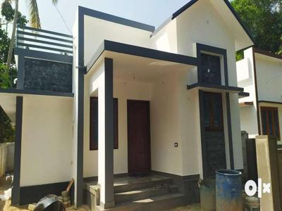 Aluva, karumalloor,Thattampadi,3 bed new house 34 lakhs