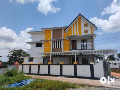 Kakkanad, Pukkattupadi 4 bed new house ,85 lakhs nego