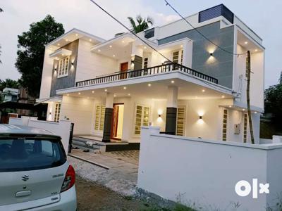 New House with 4 Bed room's Near Sobha City Thrissur 74 Lacks