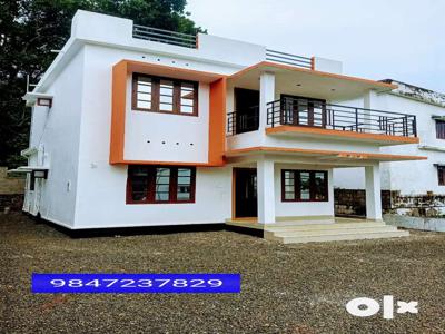 Pampady ( 15th Mail ) 4.5 Cent , 900 Sqft , 3 Bed Room New House