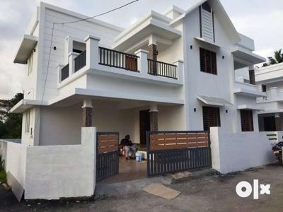 Paravoor Thattampady 4 Cent 3 Bhk Attached 1650 Sgf. New House