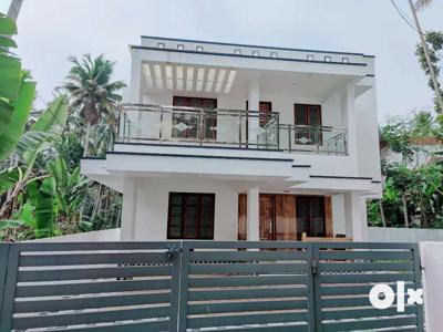 PEROORKADA 4BHK NEW INDEPENDENT GATED PROPERTY BEAUTIFUL HOUSE